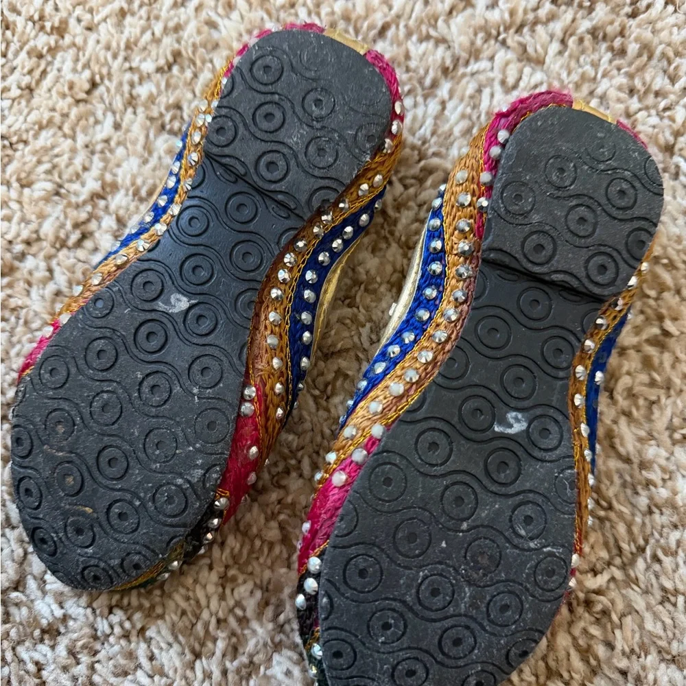 Multi-Color Embellished kids Flats SZ 6